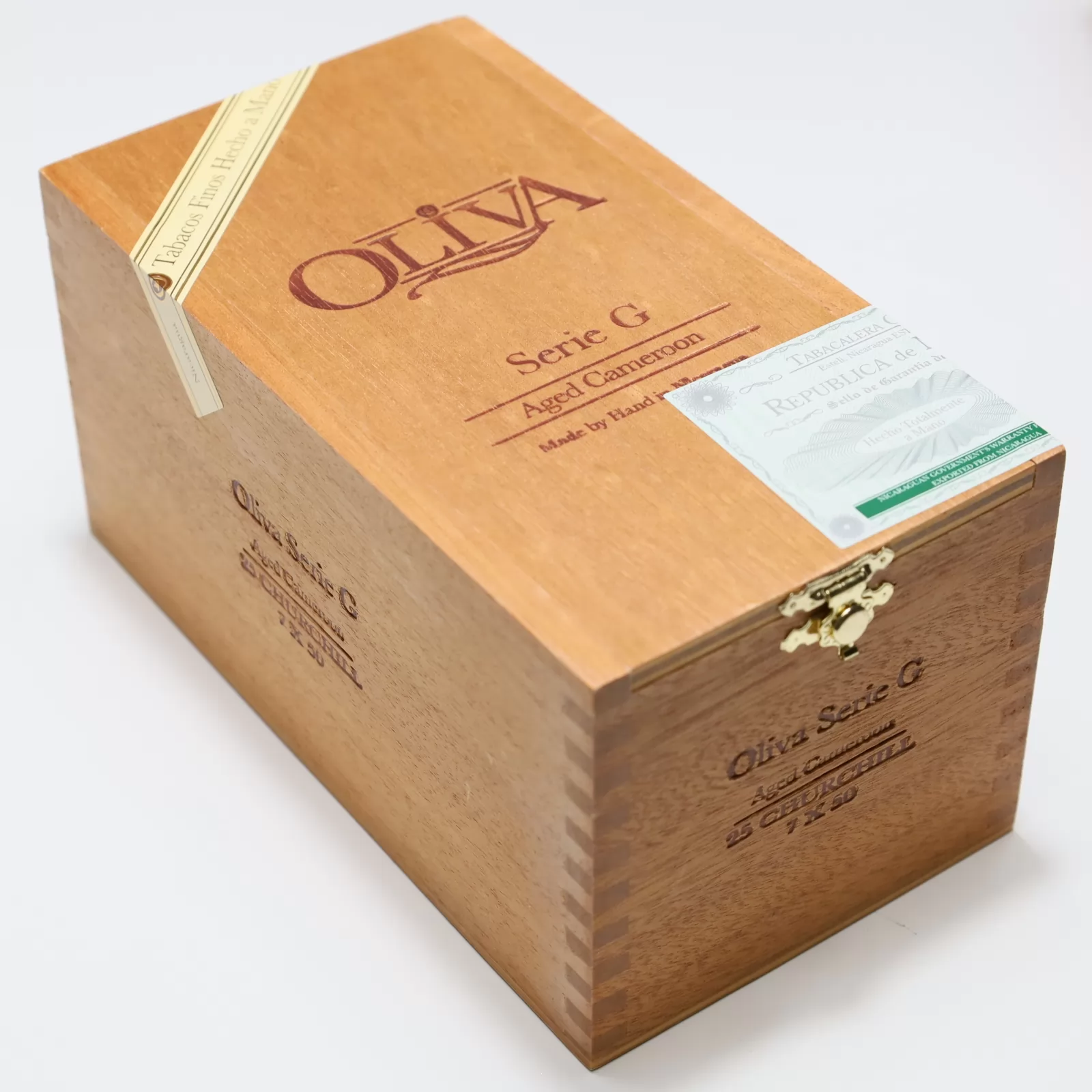 Oliva Serie G Cameroon Churchill