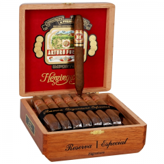 Arturo Fuente Hemingway Signature Sun Grown